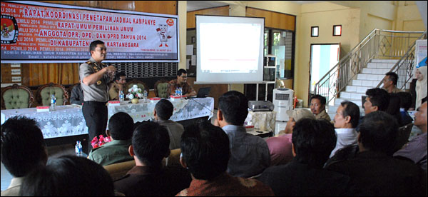 Kapolres Kukar AKBP Abdul Karim ikut memberikan masukan terkait jadwal kampanye Pemilu Legislatif 2014 di wilayah Kukar