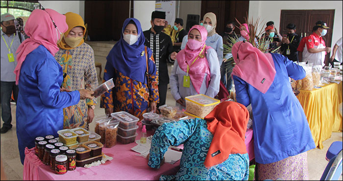 Suasana Festival Ramadhan dan Pasar Murah yang berlangsung selama 2 hari di Kedaton Kutai Kartanegara, Tenggarong