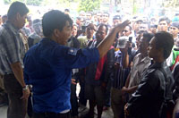 Ketua BM PAN Kukar, Muhib, mengimbau kepada para pekerja PT SKL untuk kembali bekerja setelah pihak perusahaan siap mengakomodir tuntutan para pekerja