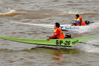 Lomba Balap Perahu Ketinting tahun 2013 ini didominasi peserta asal Muara Kaman dan Penyinggahan