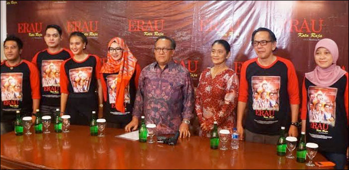 Wamenparekraf RI Sapta Nirwandar (tengah) turut hadir dalam jumpa pers film Erau Kota Raja di Wisma Pemkab Kukar, Jakarta, Kamis (28/08) lalu
