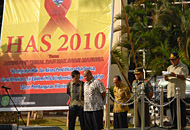 Suasana peringatan Hari AIDS se-Dunia 2010 di Tenggarong, Kamis (02/12) lalu
