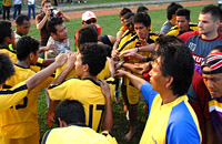 Mitra Kukar harus bekerja keras membentuk tim yang solid sebelum tampil di Liga Indonesia 2011/2012