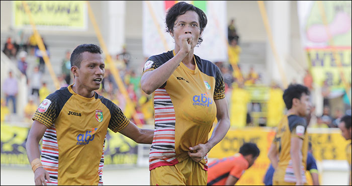 Rishadi Fauzi mendedikasikan gol tunggal kemenangan Mitra Kukar untuk istrinya yang tengah hamil 8 bulan