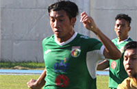 Andre Agustiar mencetak dua gol ke gawang Bocah Liar FC 