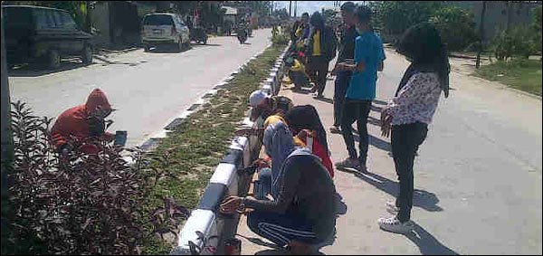 Aksi bersih-bersih massal di Kecamatan Muara Jawa melibatkan unsur masyarakat hingga pemerintahan