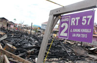 Kebakaran di Gang 2 Jalan Gunung Kinibalu, Tenggarong, mengakibatkan sedikitnya 11 bangunan terbakar dan 3 lainnya mengalami kerusakan