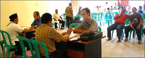 Suasana seleksi calon anggota KPPS di BPU Kelurahan Mangkurawang, Tenggarong, Sabtu (27/07) kemarin