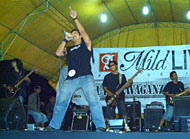 Penampilan The Rurat Band yang akhirnya keluar sebagai Band Terbaik I Mutiaravaganza II 2007