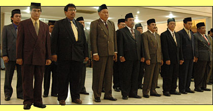 Para pejabat eselon II dan III Pemkab Kukar yang dilantik pada mutasi tahap II, Rabu (19/10) kemarin, di Tenggarong