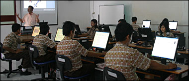Kehadiran Laboratorium Multimedia diharapkan dapat semakin meningkatkan kualitas pembelajaran di SMAN 1 Tenggarong