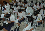 Para siswa SMP/MTs se-Kukar saat mengikuti kegiatan Olimpiade Sains Nasional yang berlangsung mulai Rabu (28/06) di Tenggarong